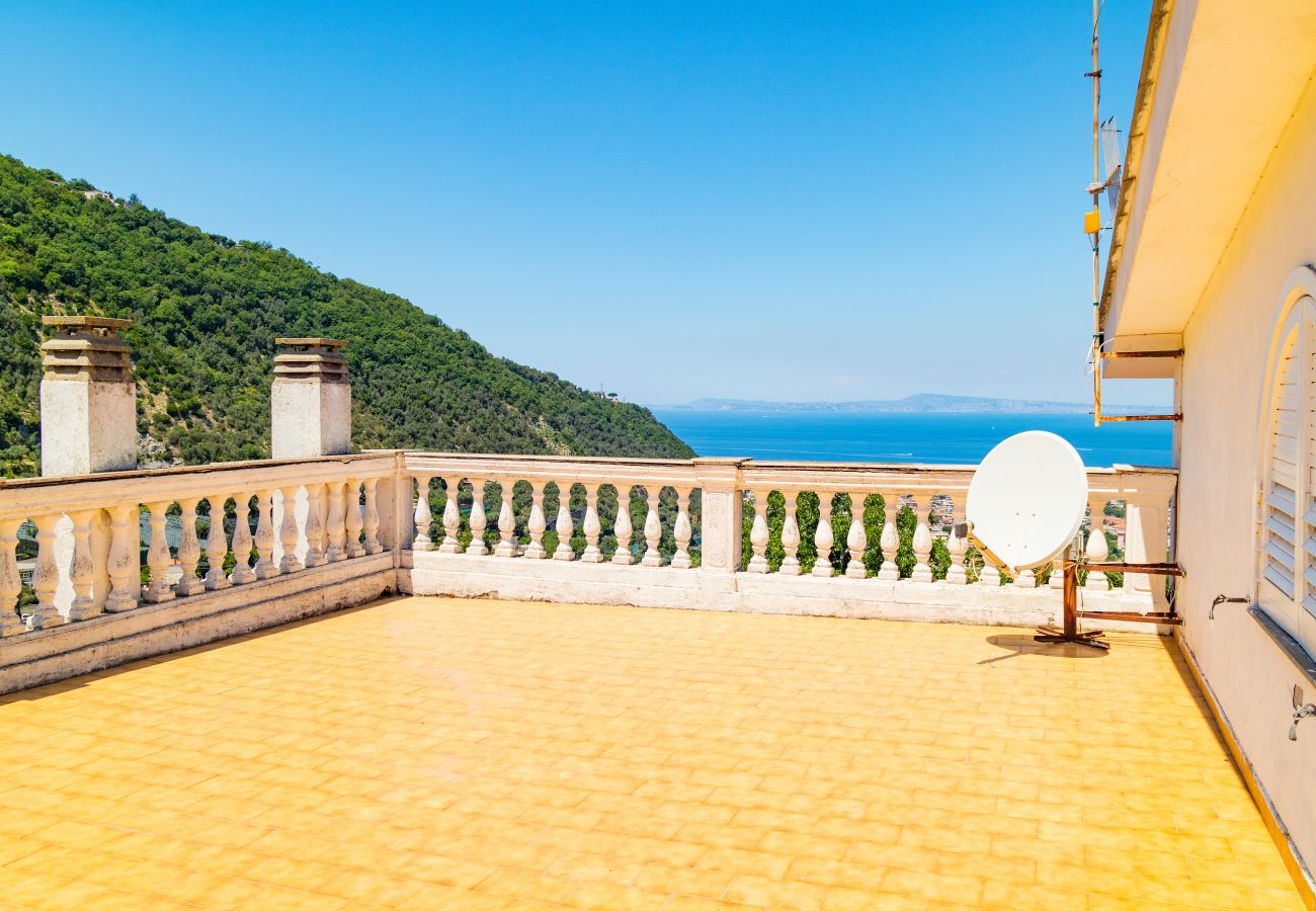 Villa in Sant´Agnello - Estate4home - Villa Nastro Argento