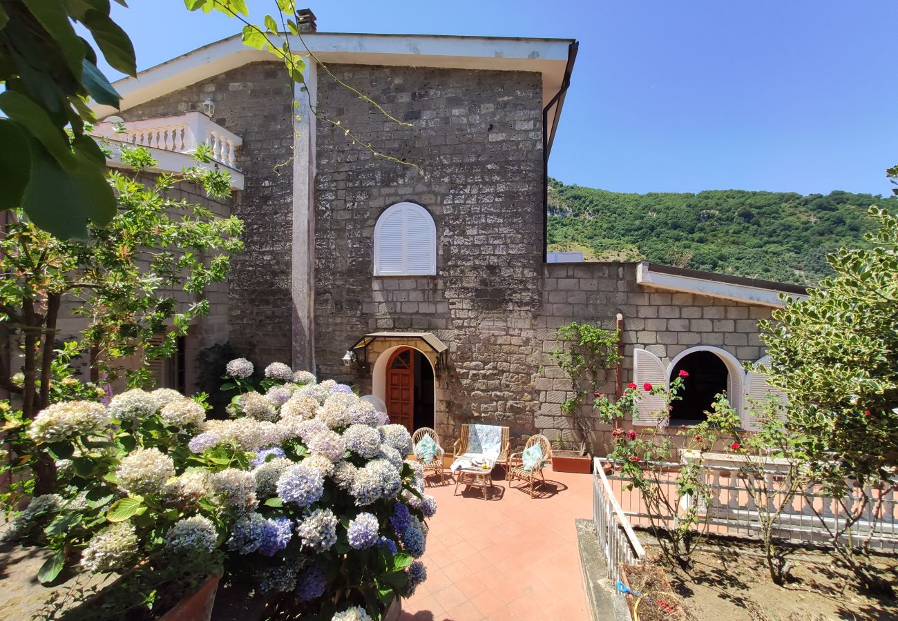 Villa in Sant´Agnello - Estate4home - Villa Nastro Argento
