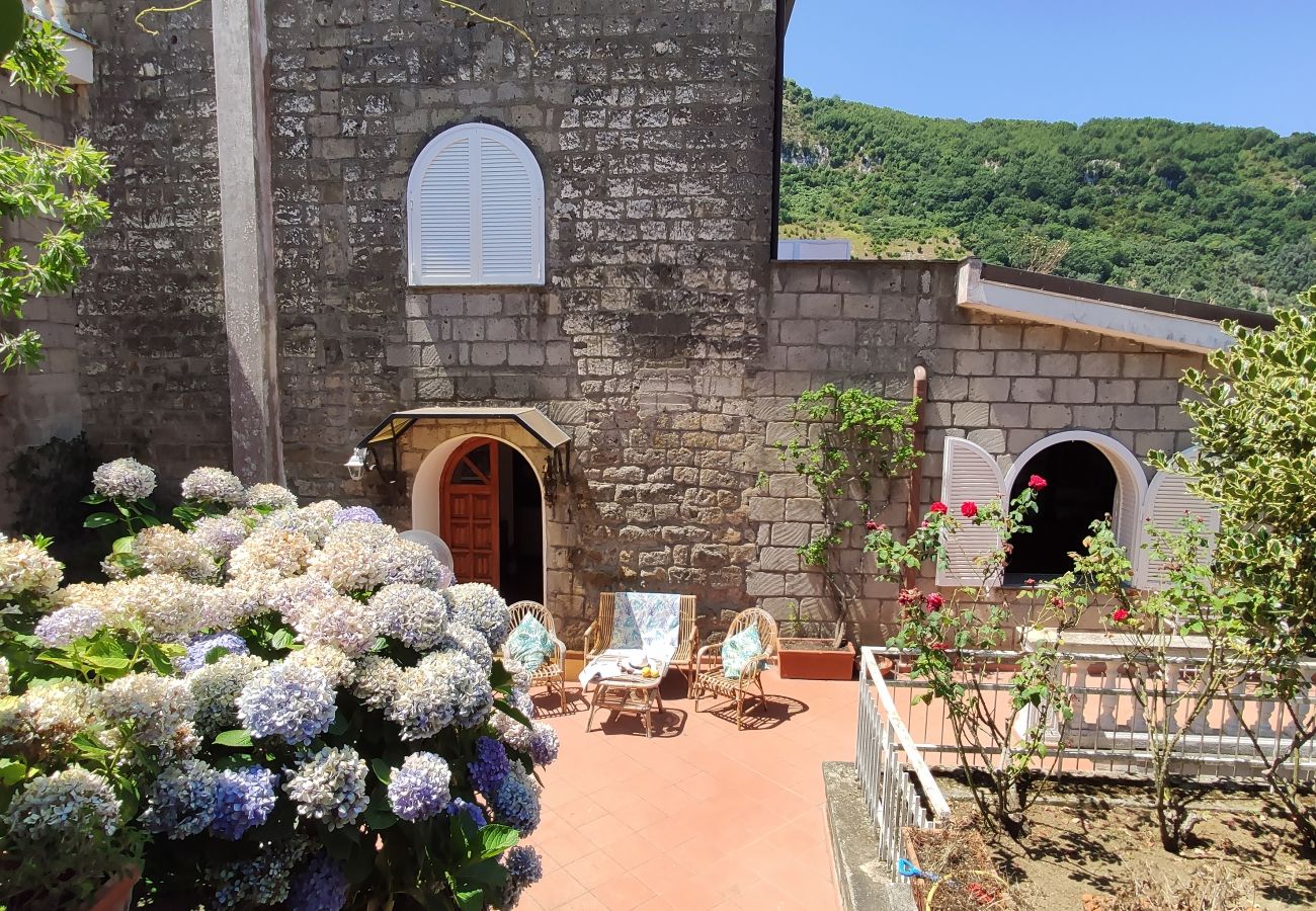 Villa in Sant´Agnello - Estate4home - Villa Nastro Argento