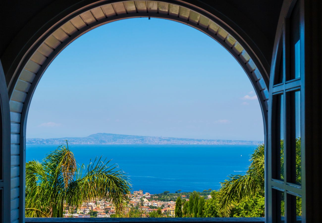 Villa in Sant´Agnello - Estate4home - Villa Nastro Argento