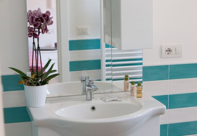 Rent by room in Piano di Sorrento - Sofia Flora Studio Rent by room in Piano di Sorrento - Sofia Flora Studio