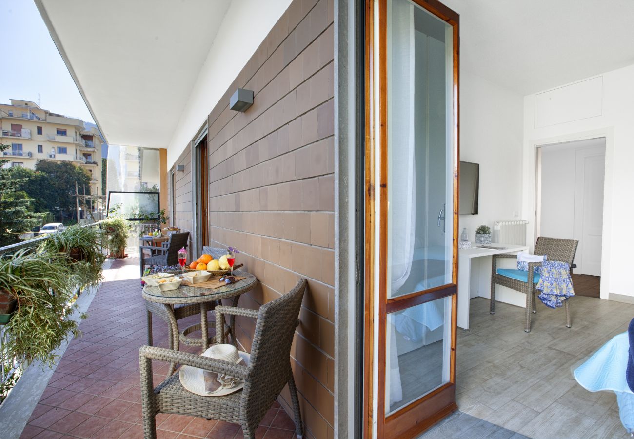 Apartment in Sorrento - Estate4home- Casa Rosangela