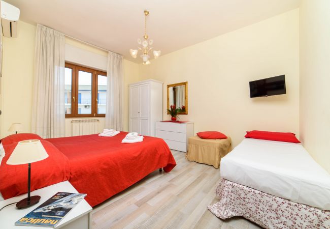 Sorrento - Rent by room