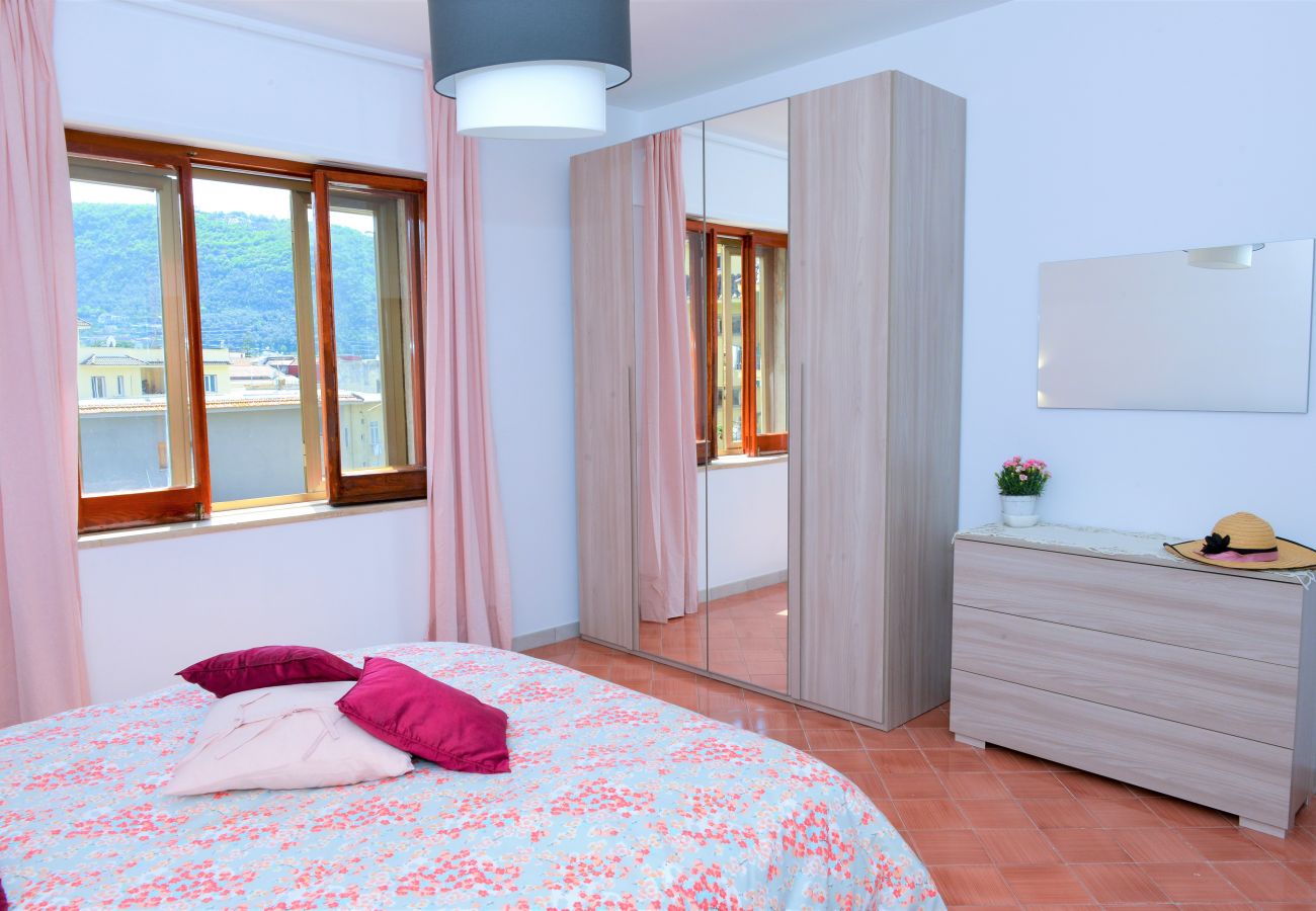 Rent by room in Piano di Sorrento - Estate4home - Sofia flora apt