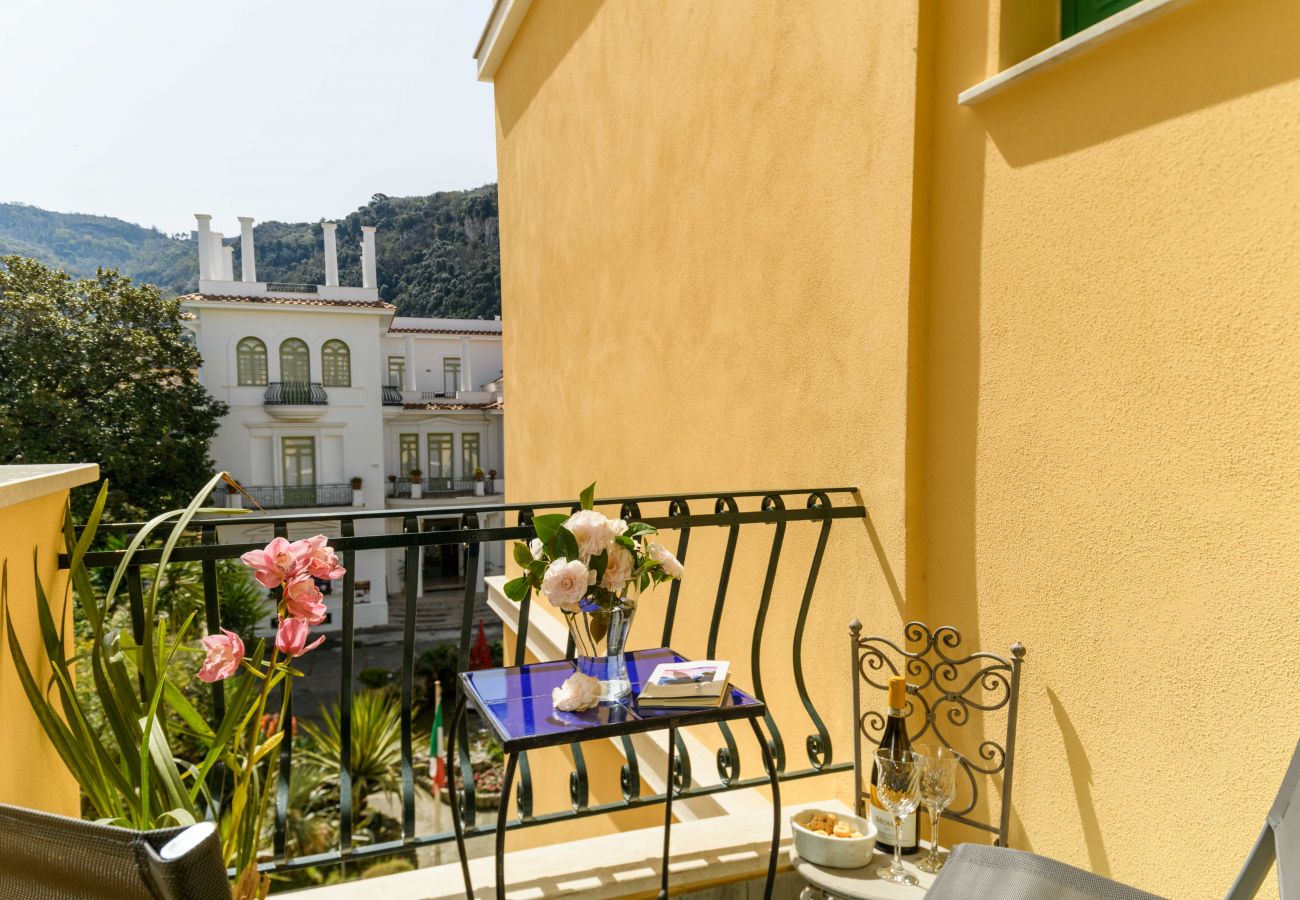 Apartment in Sorrento - La Camelia