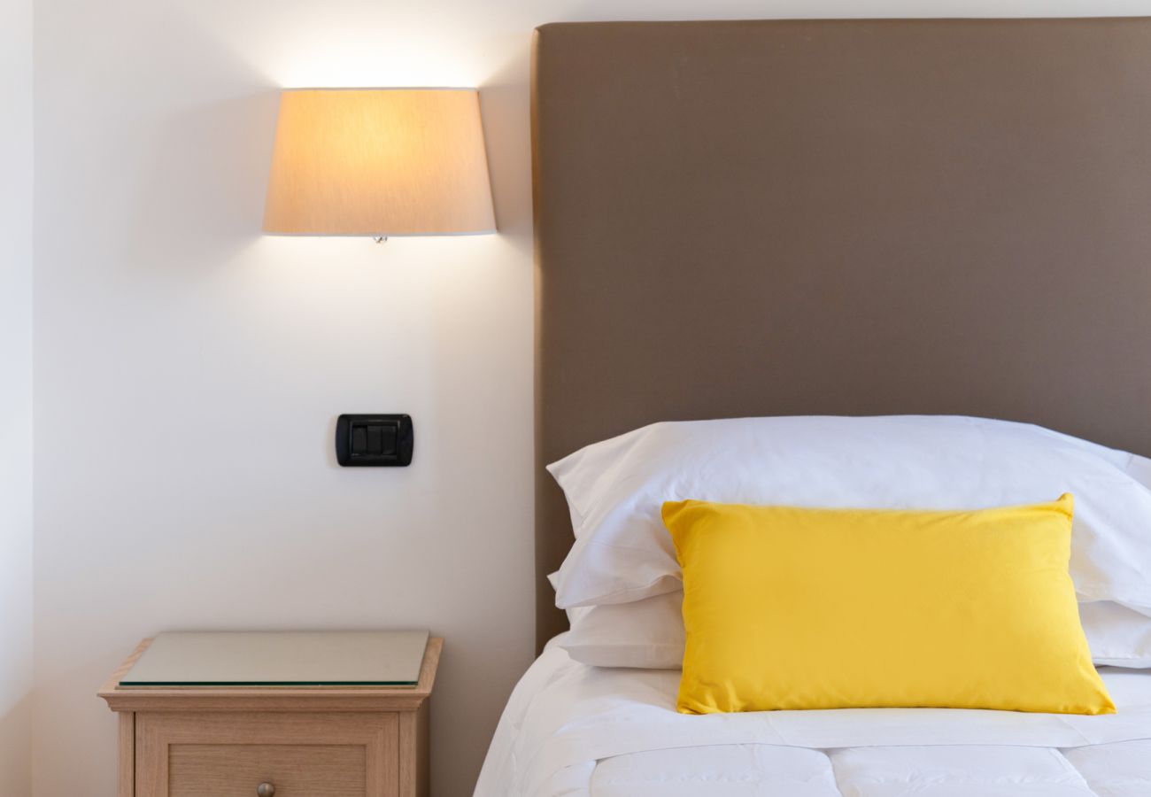 Rent by room in Piano di Sorrento - Villa Francesca - Tulipano