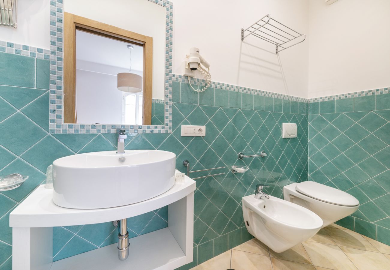Rent by room in Piano di Sorrento - Villa Francesca - Tulipano