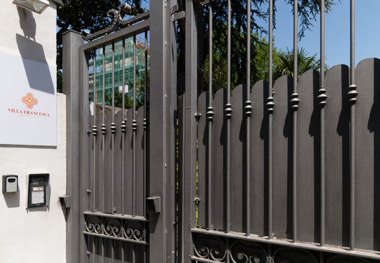 Rent by room in Piano di Sorrento - Villa Francesca - Tulipano