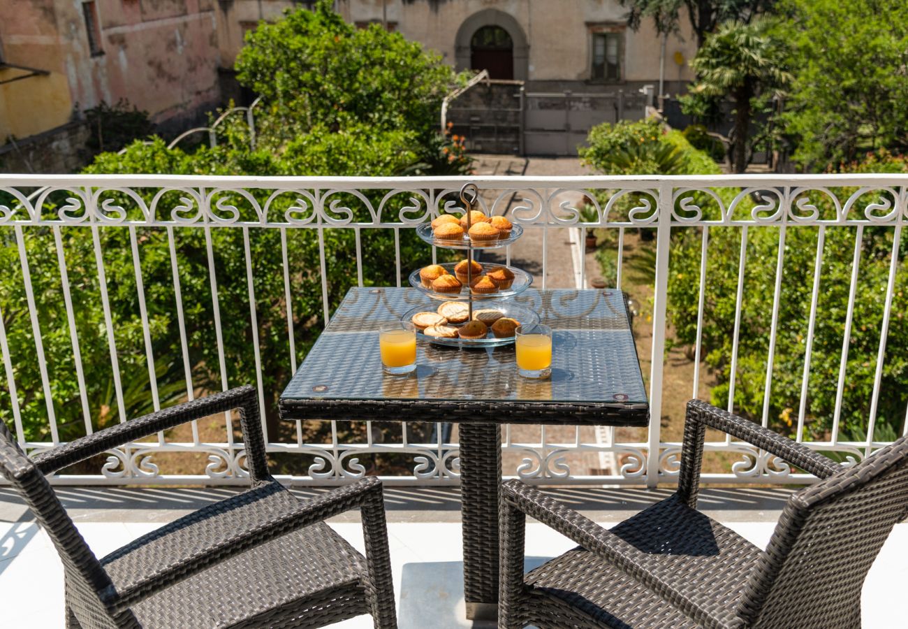 Rent by room in Piano di Sorrento - Villa Francesca - Tulipano