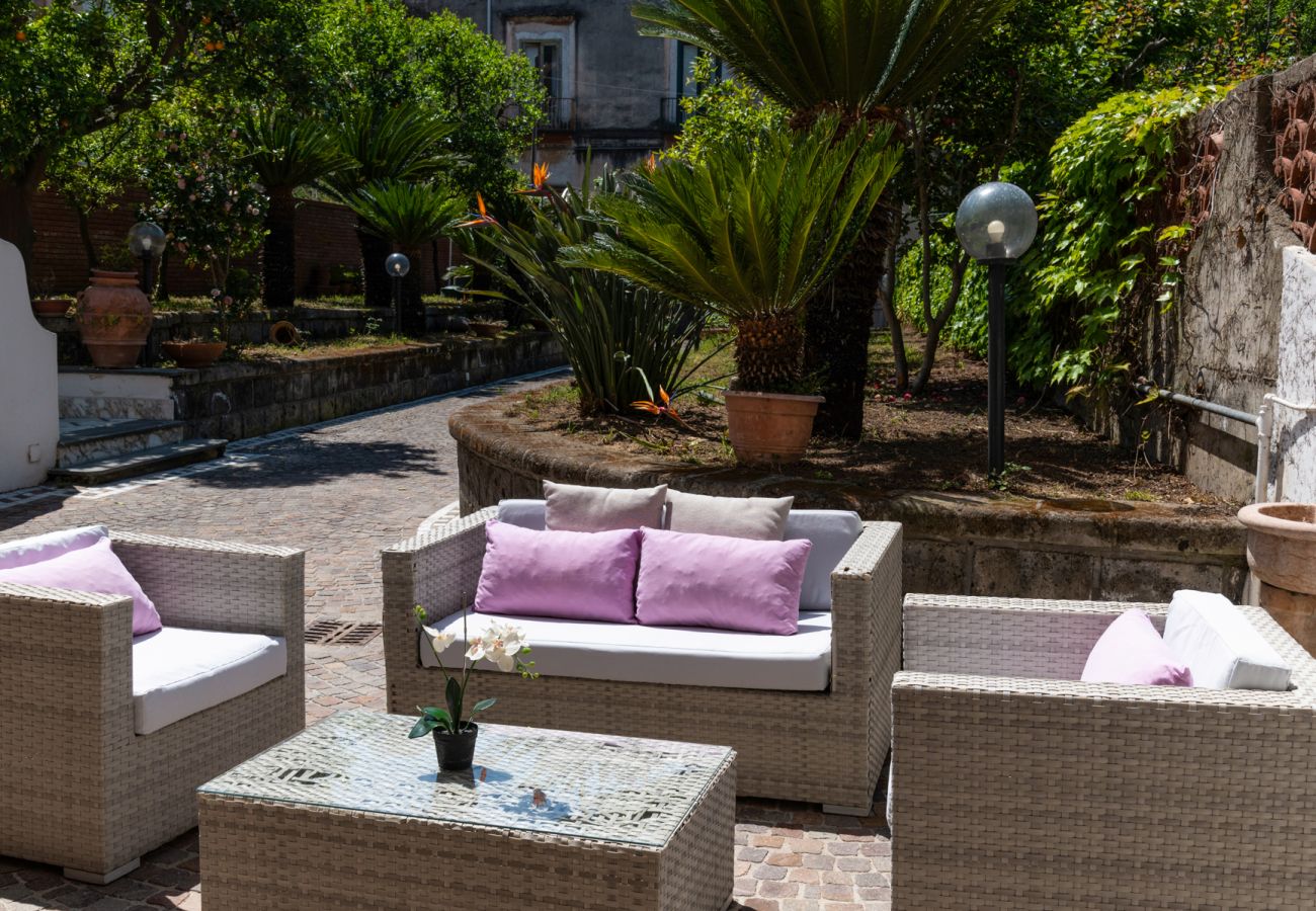 Rent by room in Piano di Sorrento - Villa Francesca - Tulipano