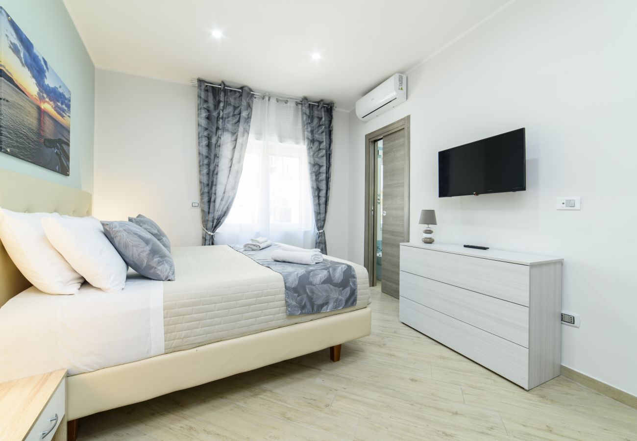 Rent by room in Sorrento - Symphony house- perla