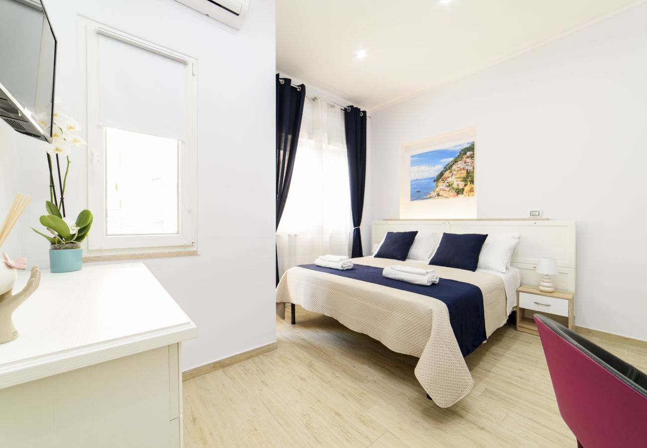 Rent by room in Sorrento - Symphony house- diamante