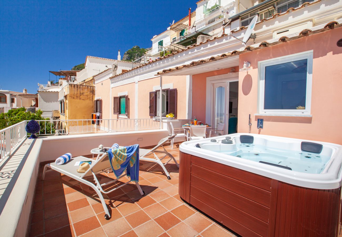 Apartment in Positano - Medusa Suite
