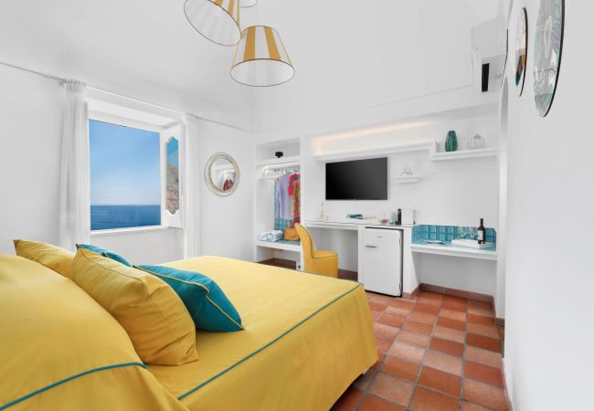 Rent by room in Positano - Medusa Room