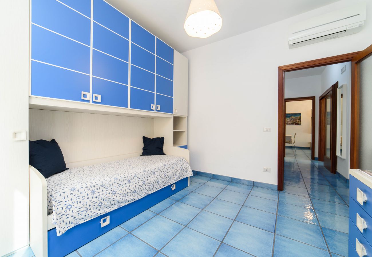 Apartment in Sorrento - Estate4home - Sally Home