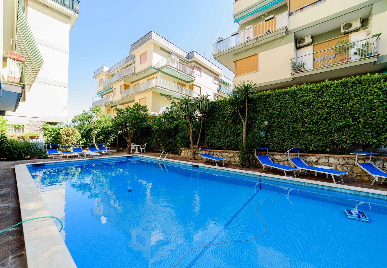 Apartment in Sorrento - Estate4home - Sally Home
