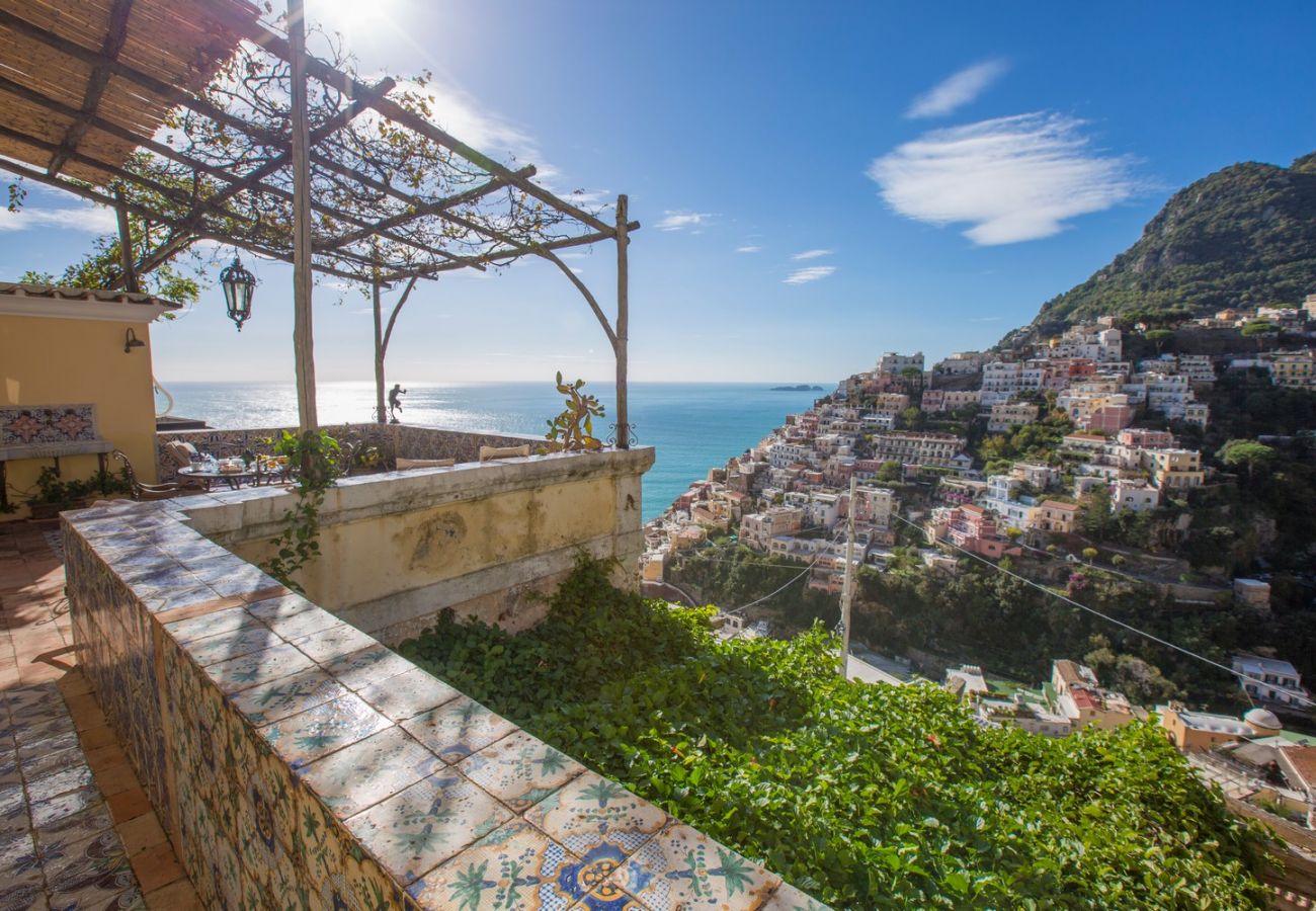 House in Positano - Palazzo Crocione