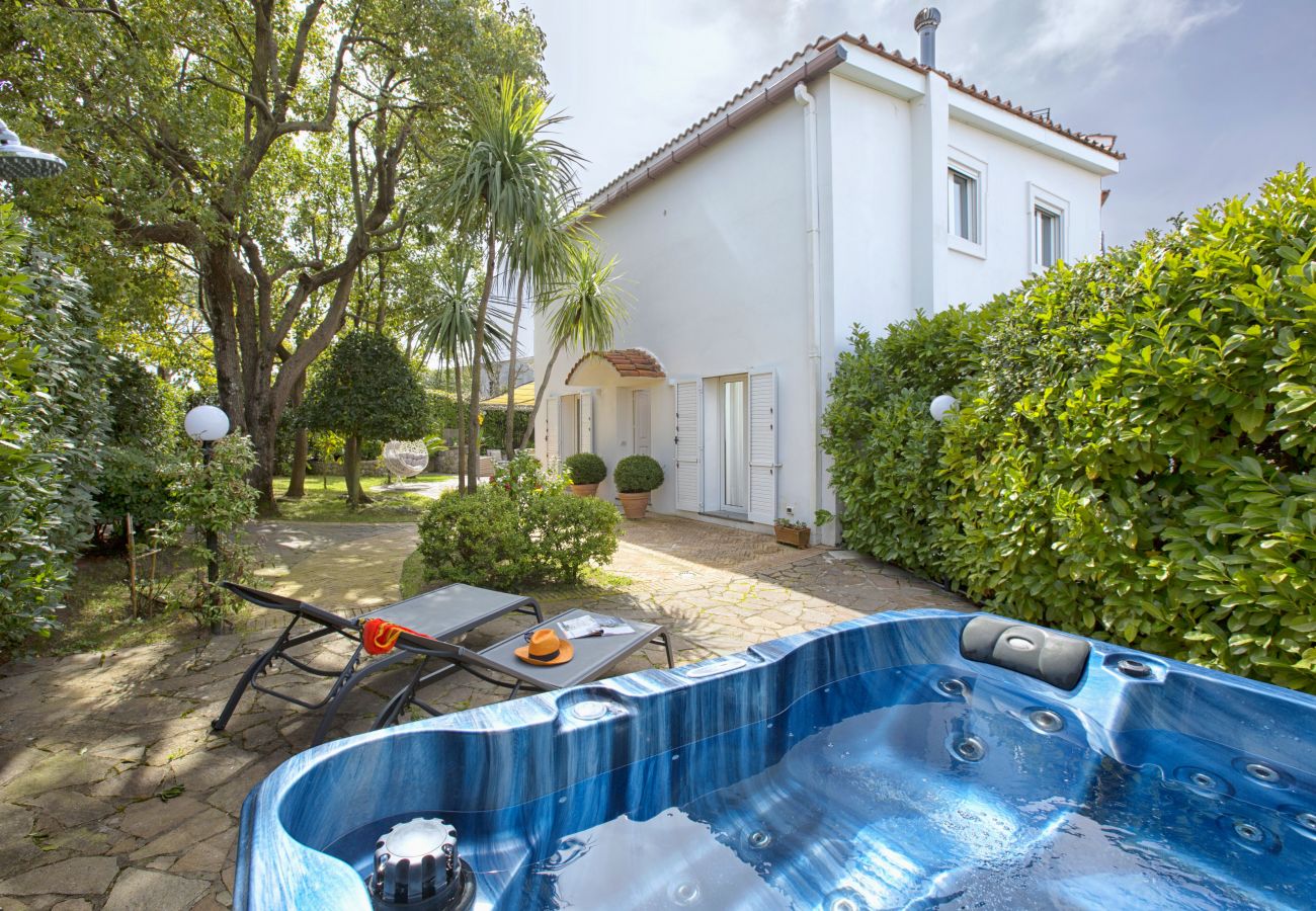 Villa in Sant´Agata sui Due Golfi - Resort Ravenna - Villa Dama