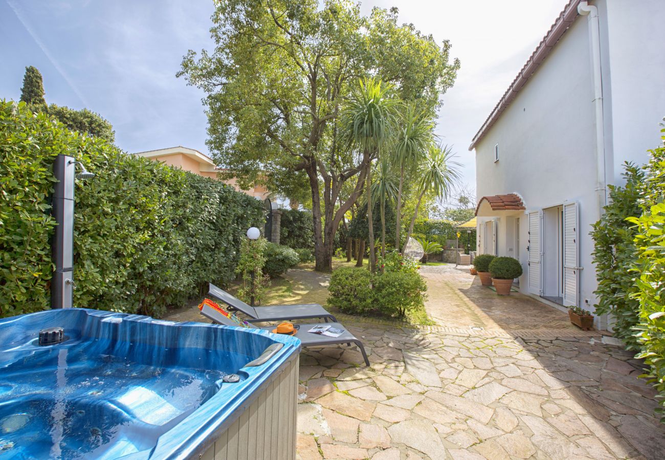 Villa in Sant´Agata sui Due Golfi - Resort Ravenna - Villa Dama