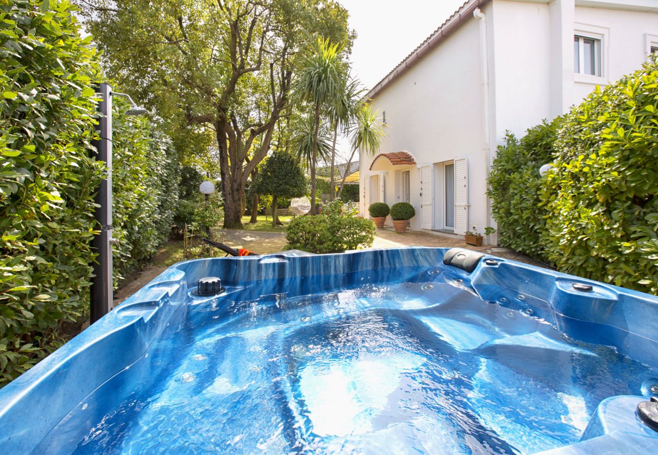 Villa in Sant´Agata sui Due Golfi - Resort Ravenna - Villa Dama