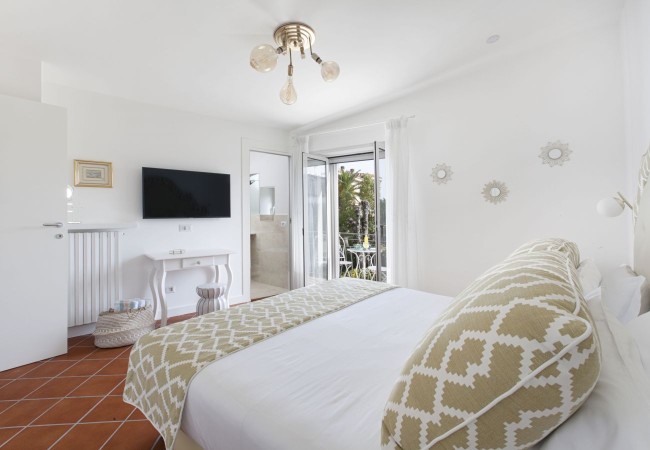 Villa in Sant´Agata sui Due Golfi - Resort Ravenna - Villa Dama