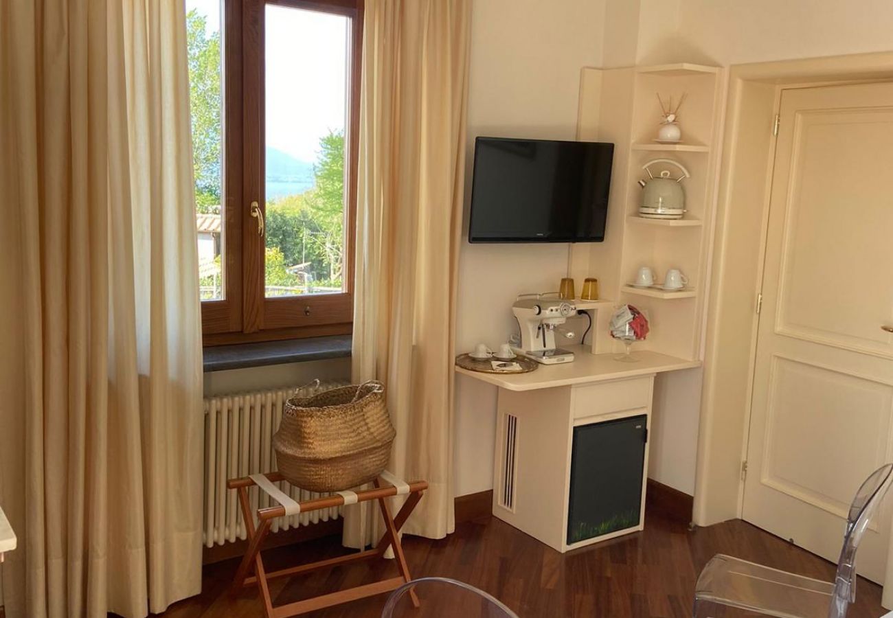 Rent by room in Sant´Agata sui Due Golfi - Resort Ravenna- Suite Regina