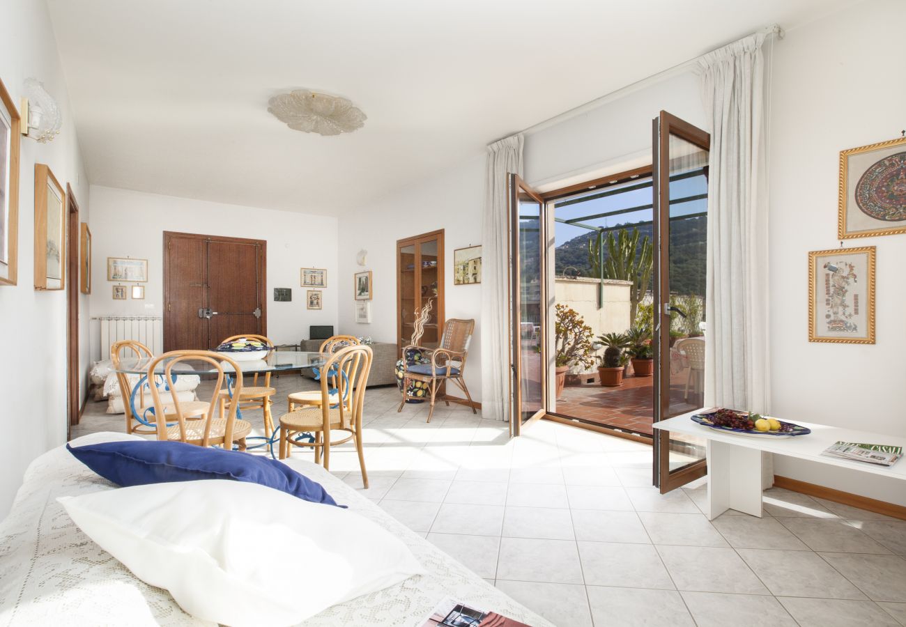 Apartment in Sorrento - Casa Miramare