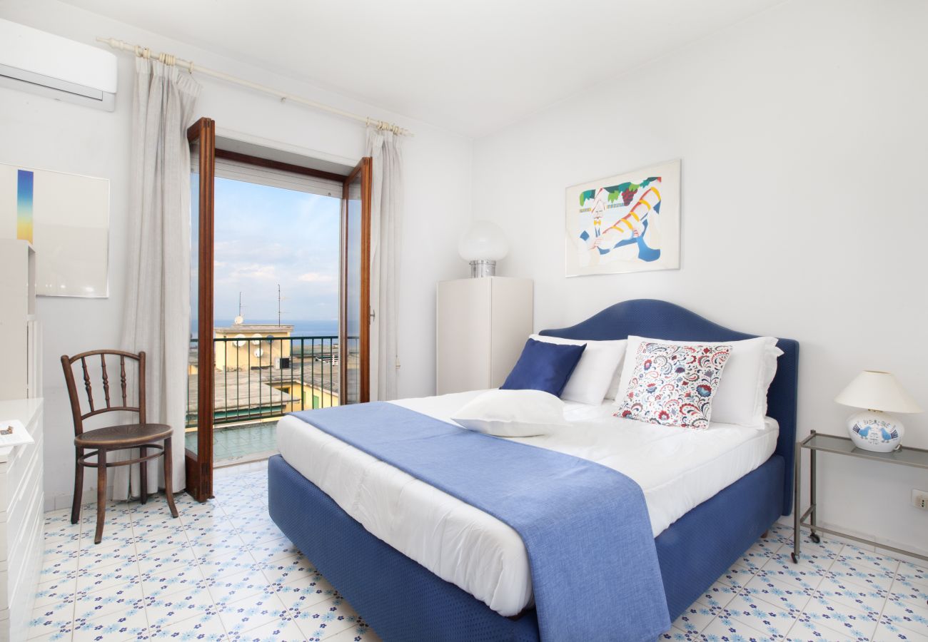Apartment in Sorrento - Estate4home- Casa Miramare