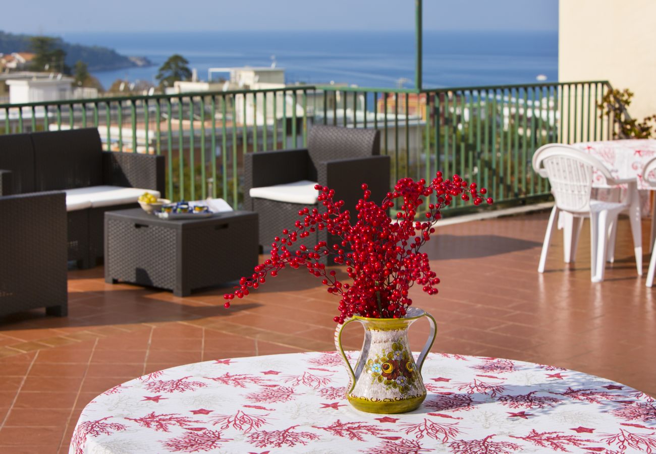 Apartment in Sorrento - Casa Miramare