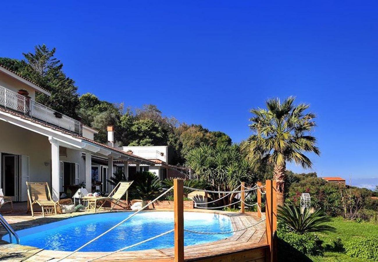 Villa in Sorrento - Estate4home - Villa Giù Giù