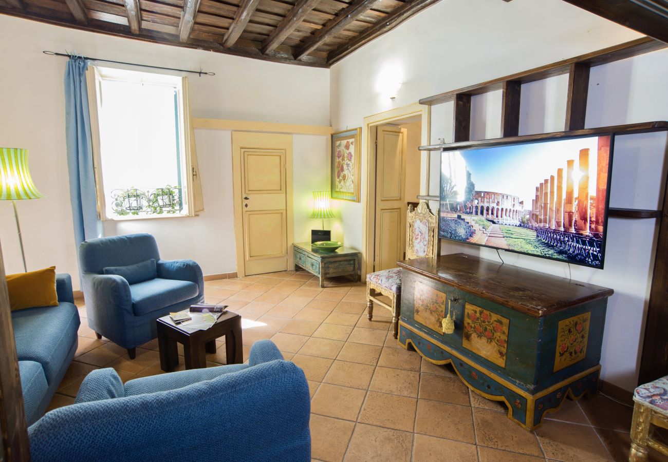 Apartment in Rome - Trevi Fountain Apartment