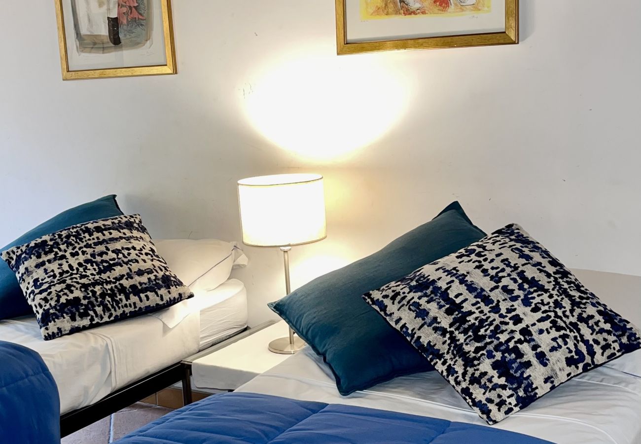 Apartment in Rome - Trevi Fountain Apartment