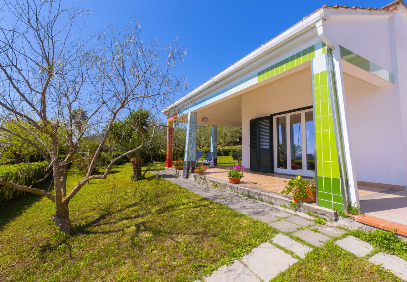 Villa in Massa Lubrense - Estate4home - Villa Corinna