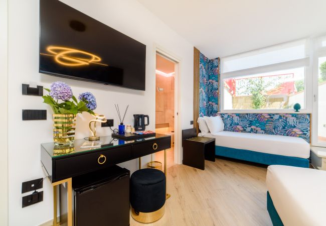 Rent by room in Piano di Sorrento - NicholHouse - Blue butterfly Rent by room in Piano di Sorrento - NicholHouse - Blue butterfly