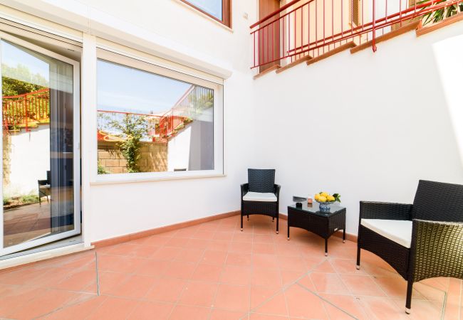 Rent by room in Piano di Sorrento - NicholHouse - Blue butterfly Rent by room in Piano di Sorrento - NicholHouse - Blue butterfly