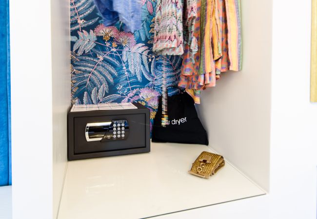 Rent by room in Piano di Sorrento - NicholHouse - Blue butterfly Rent by room in Piano di Sorrento - NicholHouse - Blue butterfly