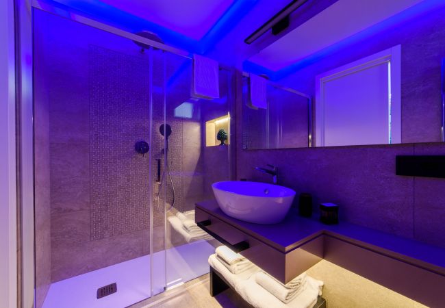 Rent by room in Piano di Sorrento - NicholHouse - Blue butterfly Rent by room in Piano di Sorrento - NicholHouse - Blue butterfly