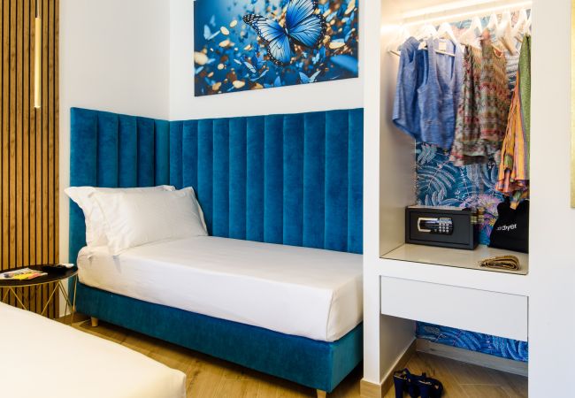 Rent by room in Piano di Sorrento - NicholHouse - Blue butterfly Rent by room in Piano di Sorrento - NicholHouse - Blue butterfly