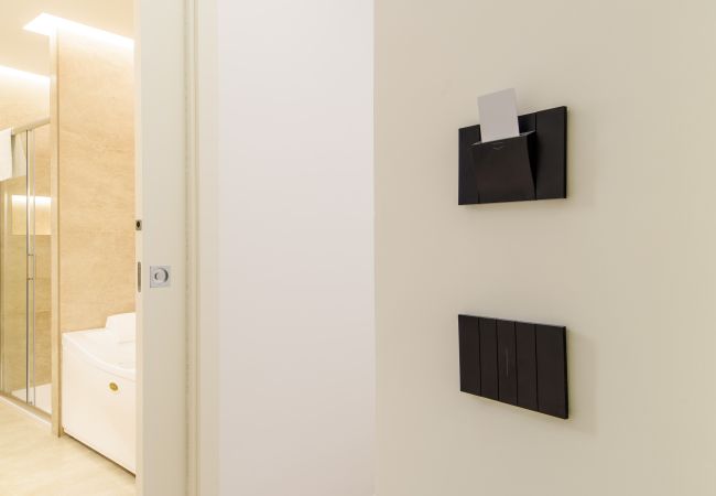 Rent by room in Piano di Sorrento - NicholHouse - Pink Flamingo Rent by room in Piano di Sorrento - NicholHouse - Pink Flamingo