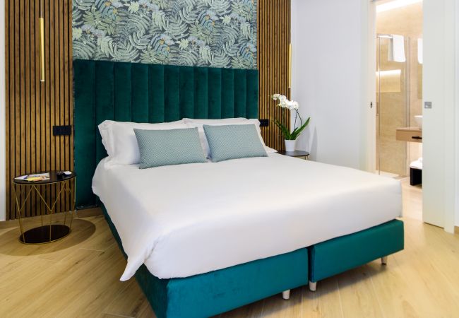 Rent by room in Piano di Sorrento - NicholHouse - Green Parrot Rent by room in Piano di Sorrento - NicholHouse - Green Parrot