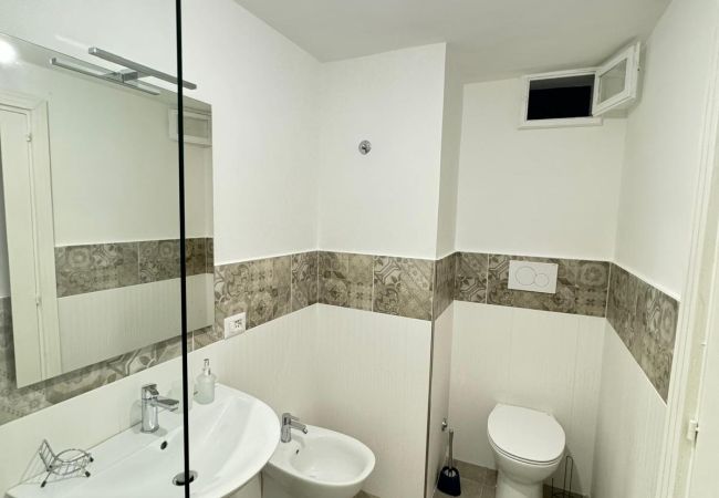 Rent by room in Meta - Meta CC Palace: Donna Rita Rent by room in Meta - Meta CC Palace: Donna Rita