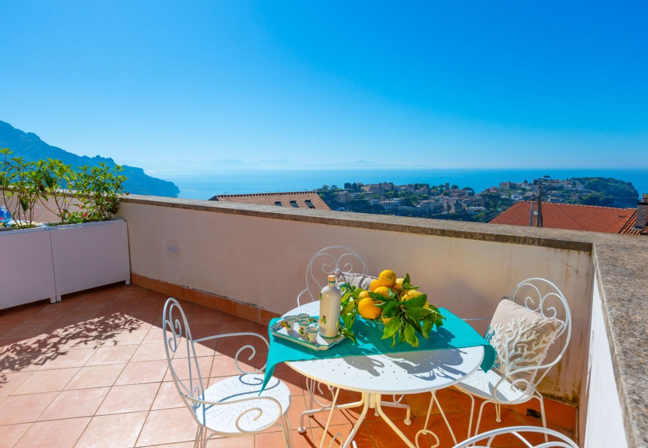 Rent by room in Scala - De Pando Panoramic Suites 1086 -San Pietro