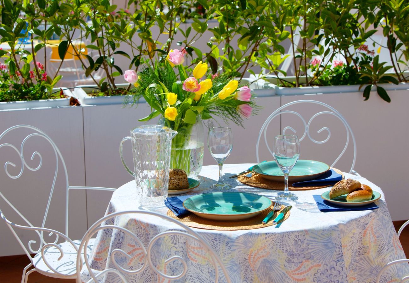 Rent by room in Scala - De Pando Panoramic Suites 1086 -San Pietro