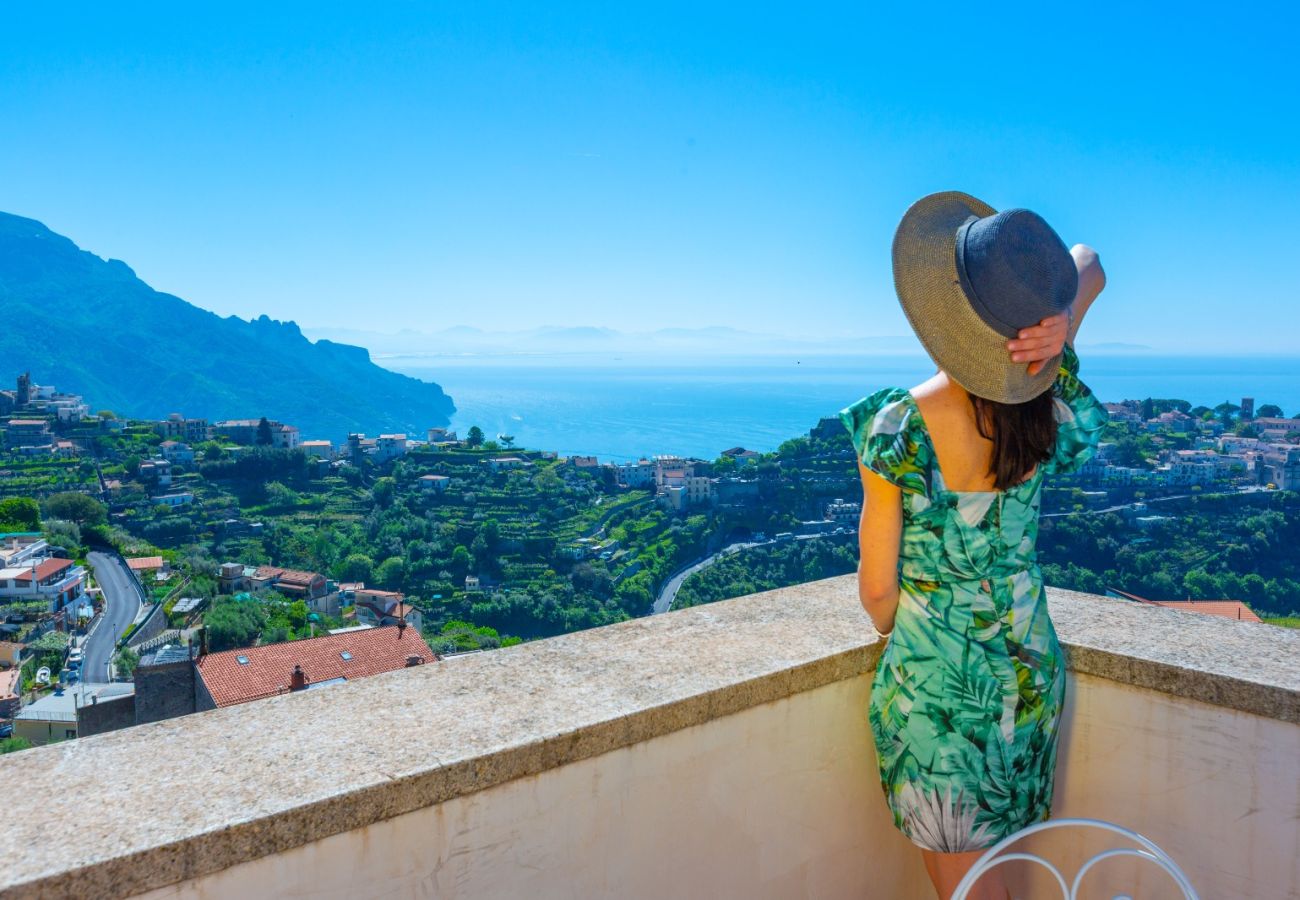 Rent by room in Scala - De Pando Panoramic Suites 1086 -San Pietro