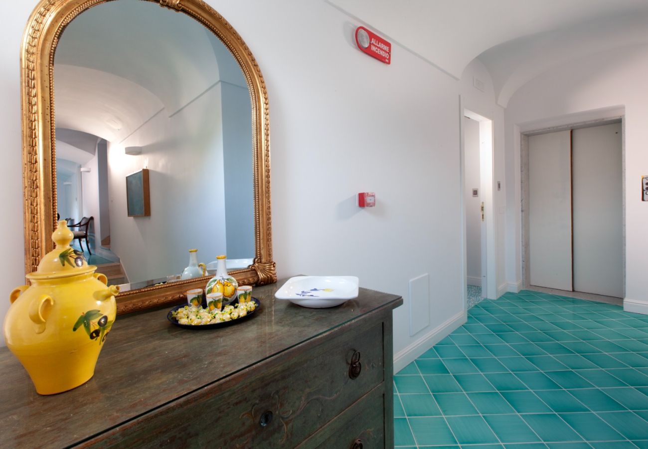 Rent by room in Scala - De Pando Panoramic Suites 1086 -San Pietro