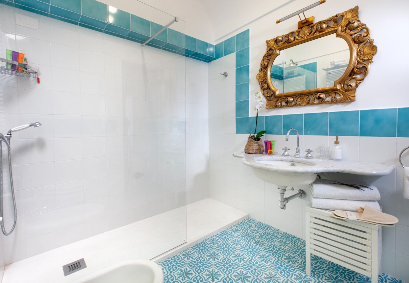 Rent by room in Scala - De Pando Panoramic Suites 1086 -San Pietro