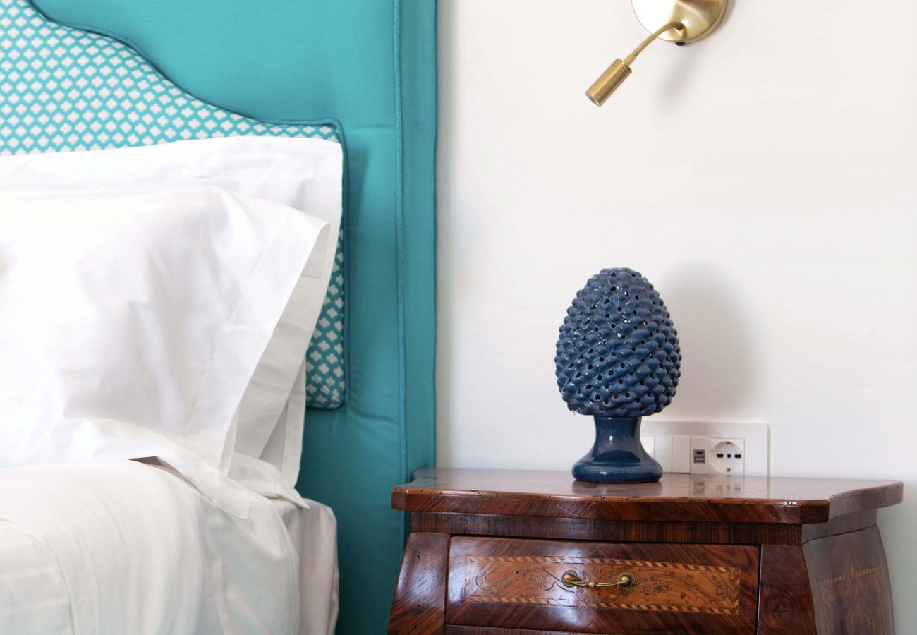 Rent by room in Scala - De Pando Panoramic Suites 1086 -San Pietro
