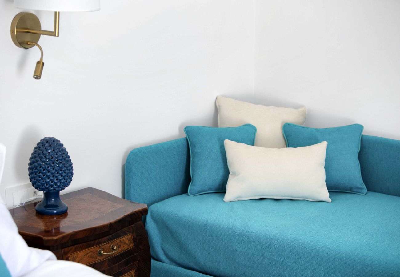 Rent by room in Scala - De Pando Panoramic Suites 1086 -San Pietro