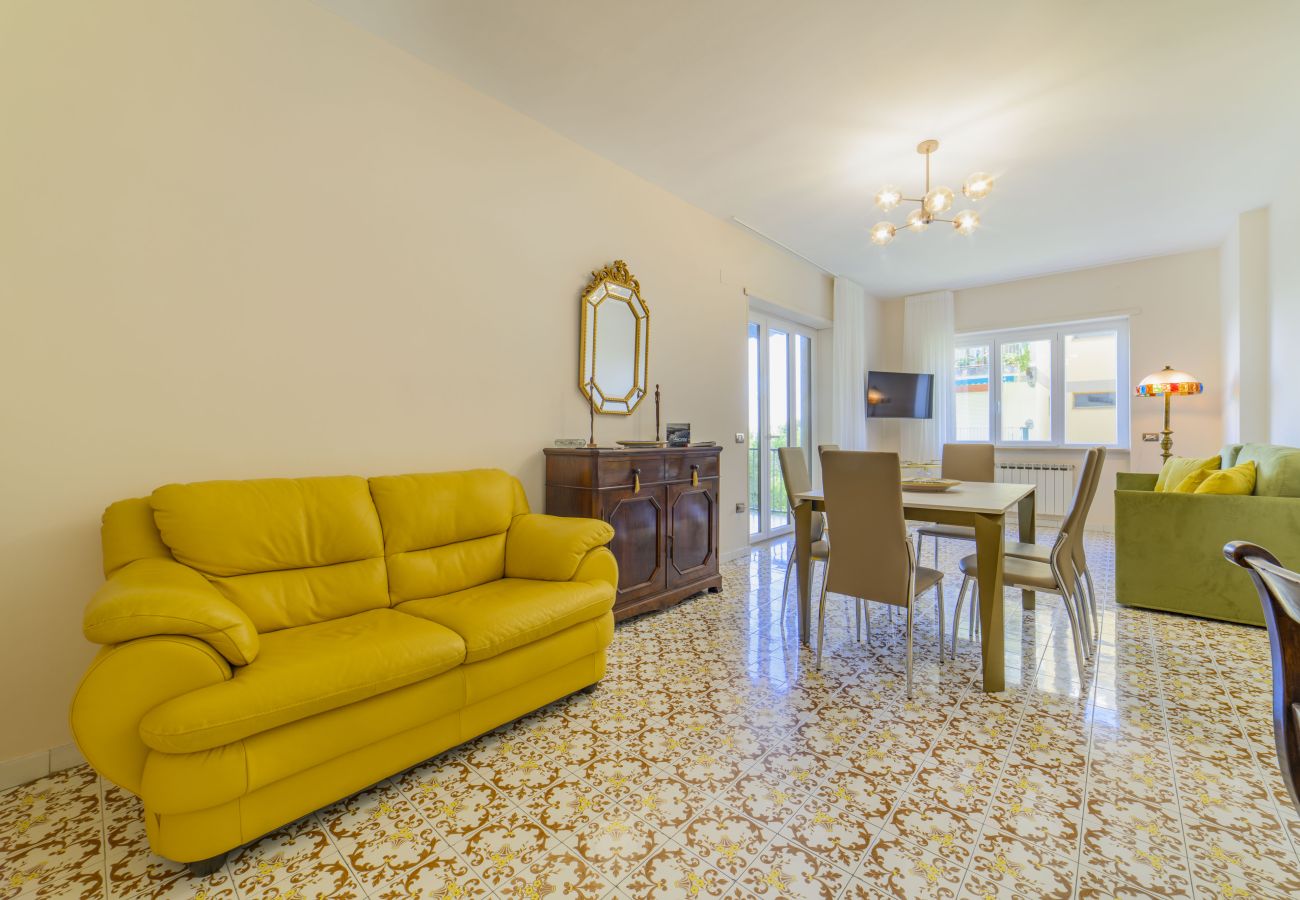 Apartment in Sorrento - Estate4home - Casa Anna 1944