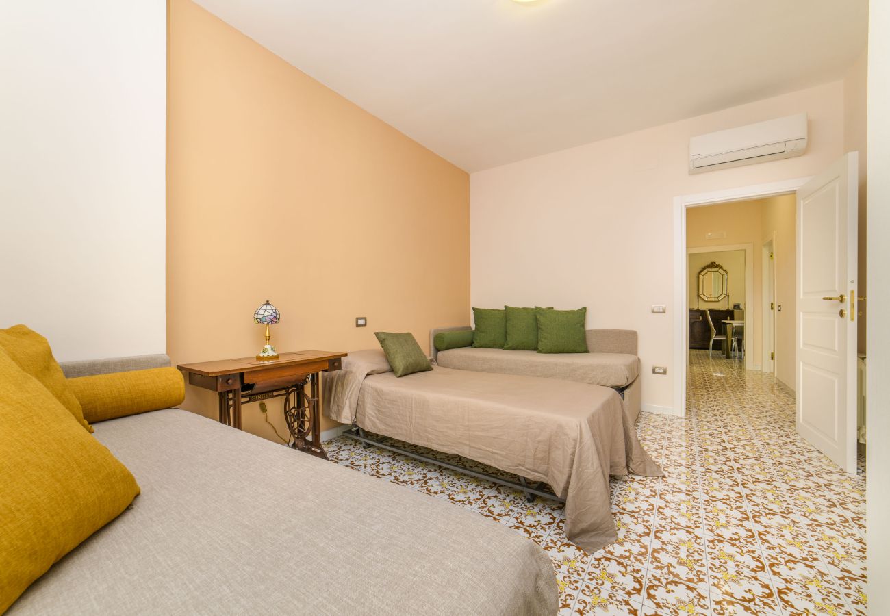 Apartment in Sorrento - Estate4home - Casa Anna 1944